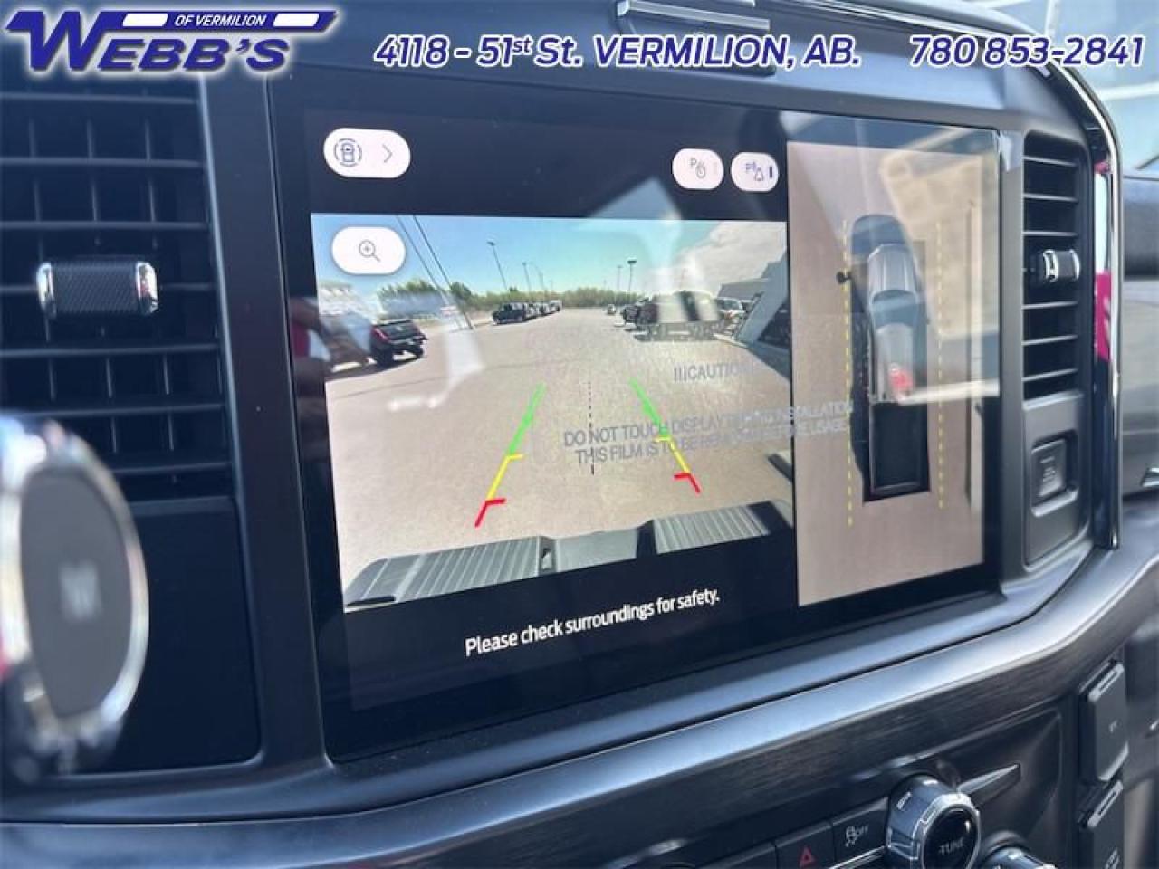 2025 Ford F-350 Super Duty Lariat Photo5