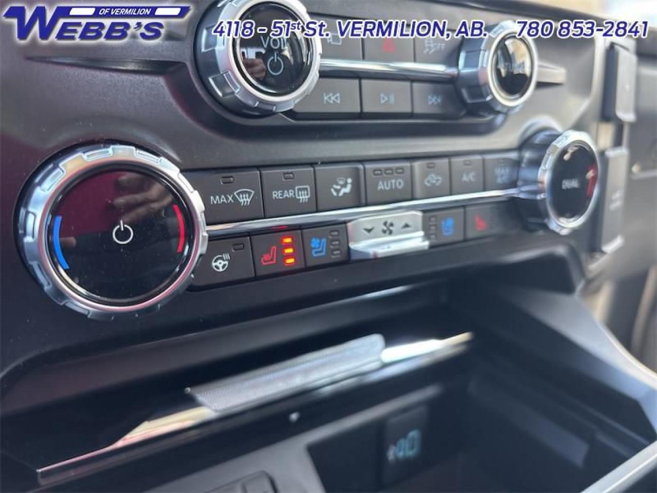 2025 Ford F-350 Super Duty Lariat Photo5