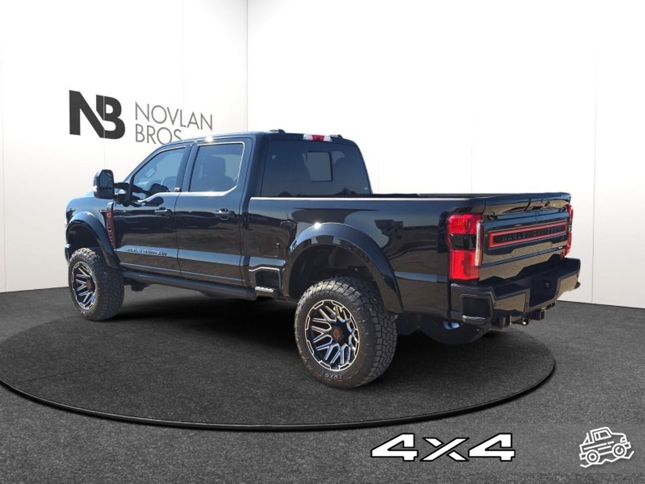 2025 Ford F-350 Super Duty Harley Davidson Photo2