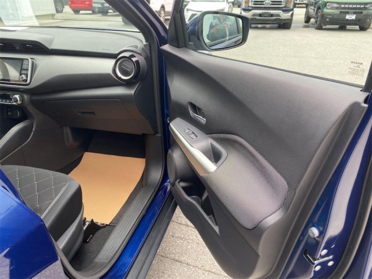 2019 Nissan Kicks SV  - Heated Seats -  Apple CarPlay Photo5