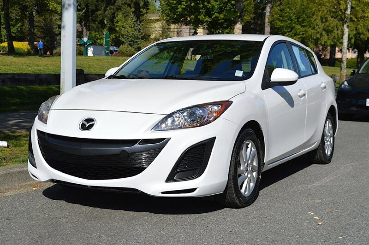 Used 2013 Mazda MAZDA3 Sport GX for sale in Surrey, BC