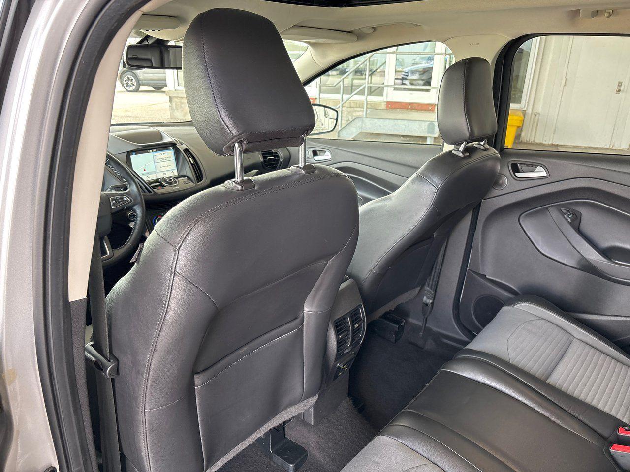 2019 Ford Escape Titanium - Photo #17