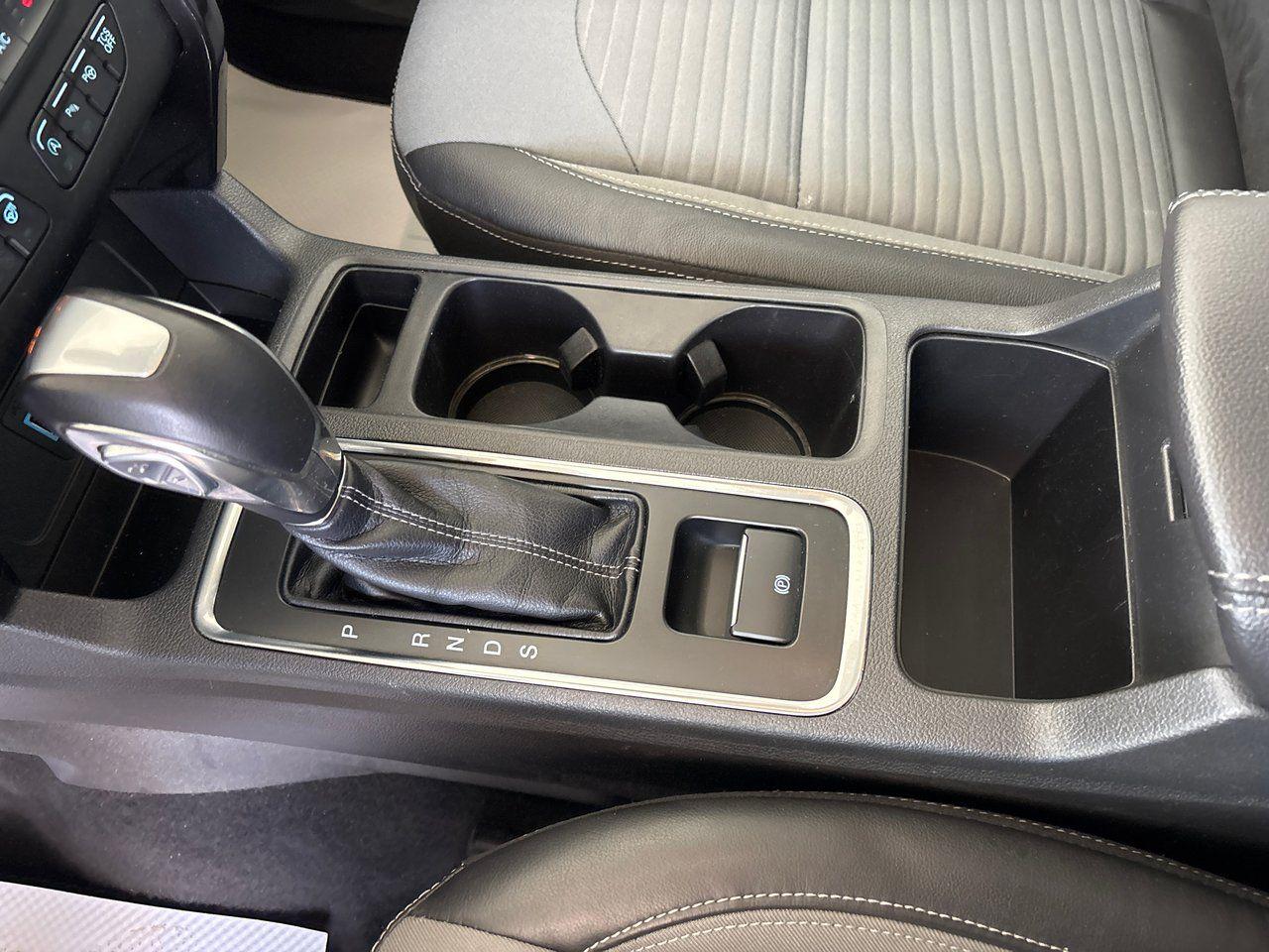 2019 Ford Escape Titanium - Photo #24
