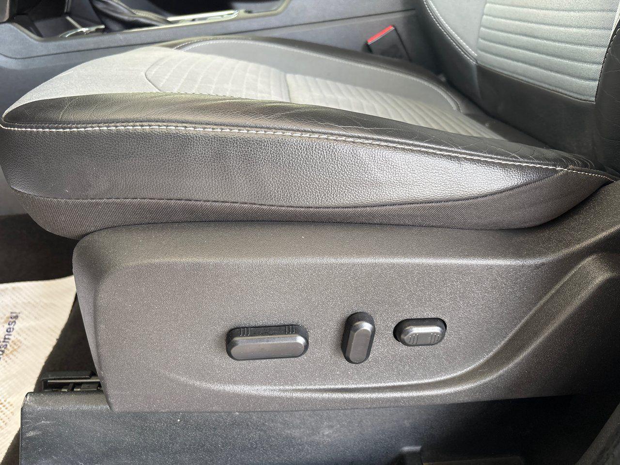 2019 Ford Escape Titanium - Photo #28