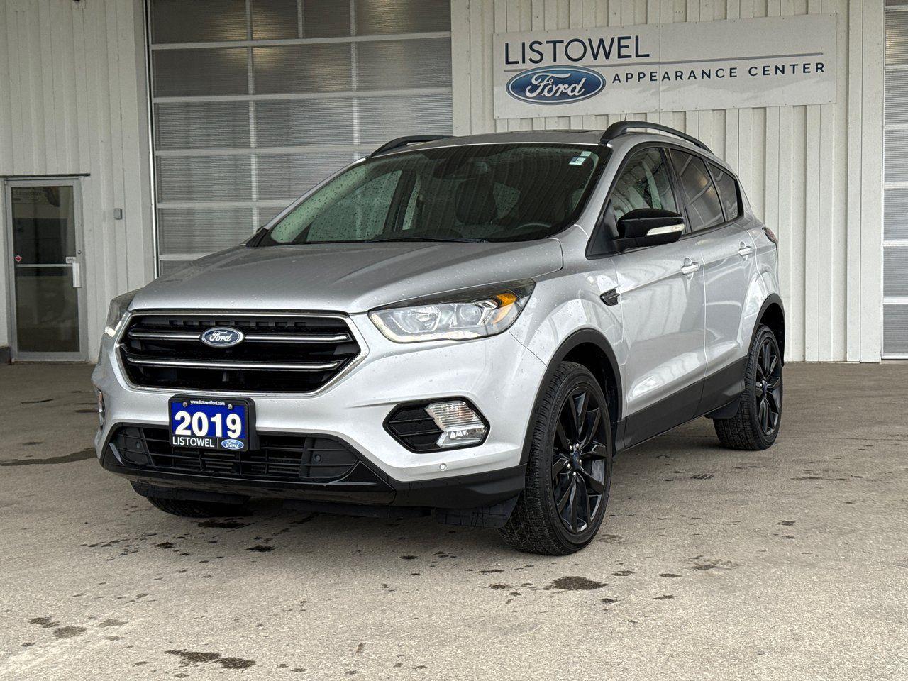 2019 Ford Escape Titanium - Photo #3