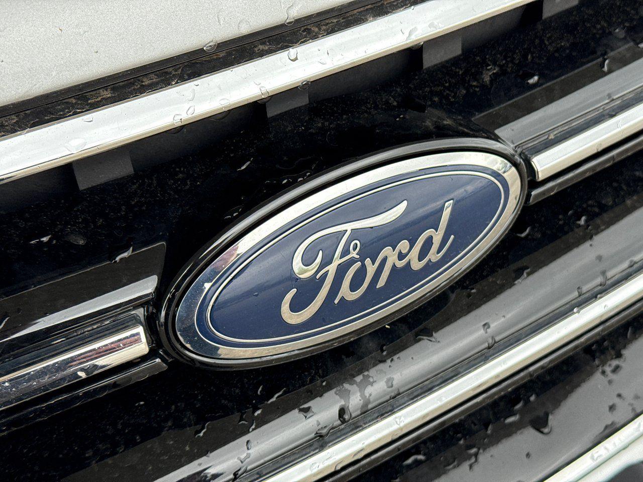 2019 Ford Escape Titanium - Photo #10