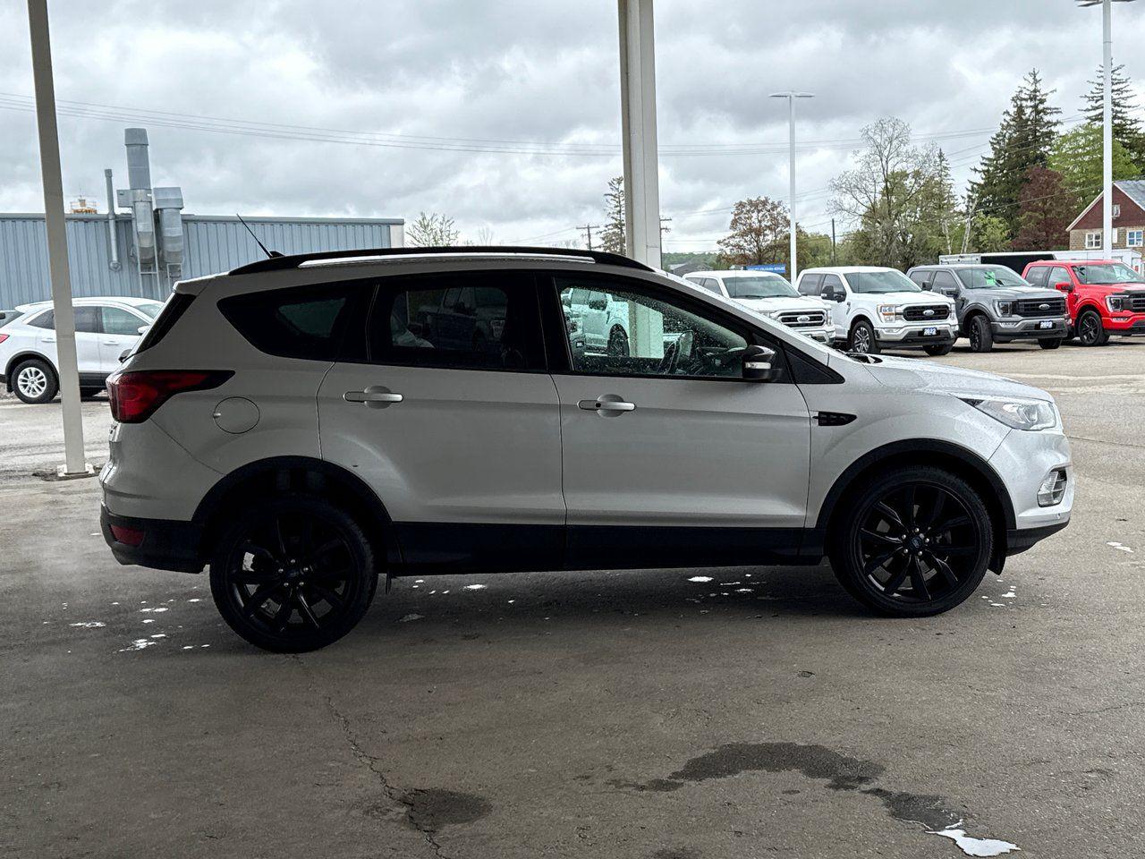 2019 Ford Escape Titanium - Photo #8