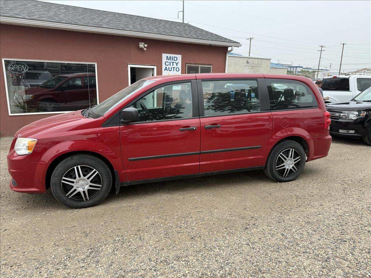 Used 2013 Dodge Grand Caravan SE for sale in Saskatoon, SK