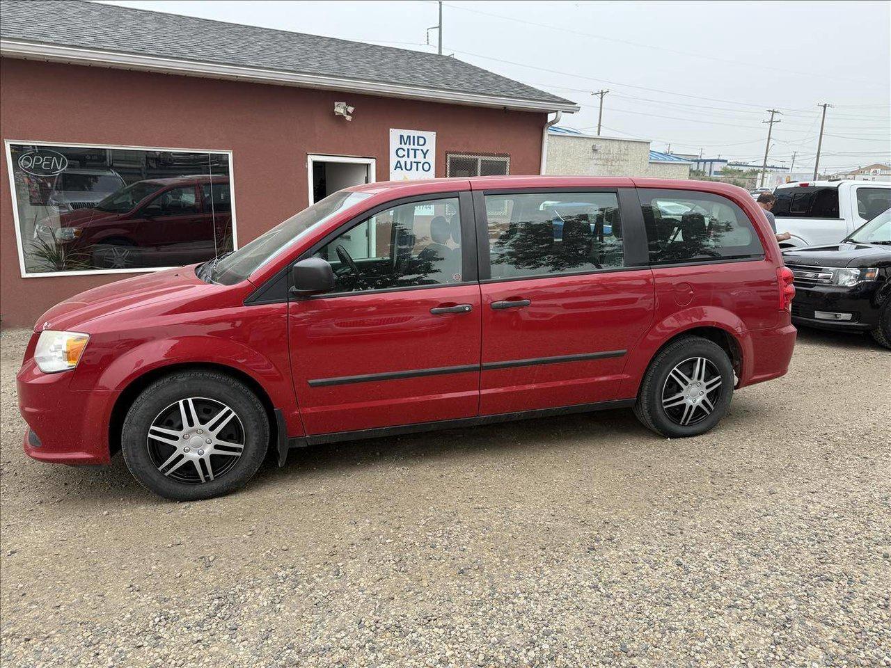 Used 2013 Dodge Grand Caravan SE for sale in Saskatoon, SK