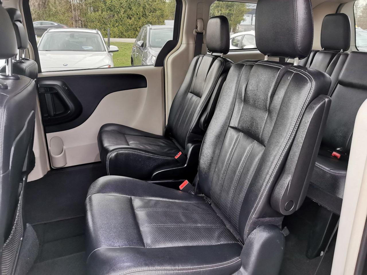 2016 Dodge Grand Caravan Crew - Photo #14