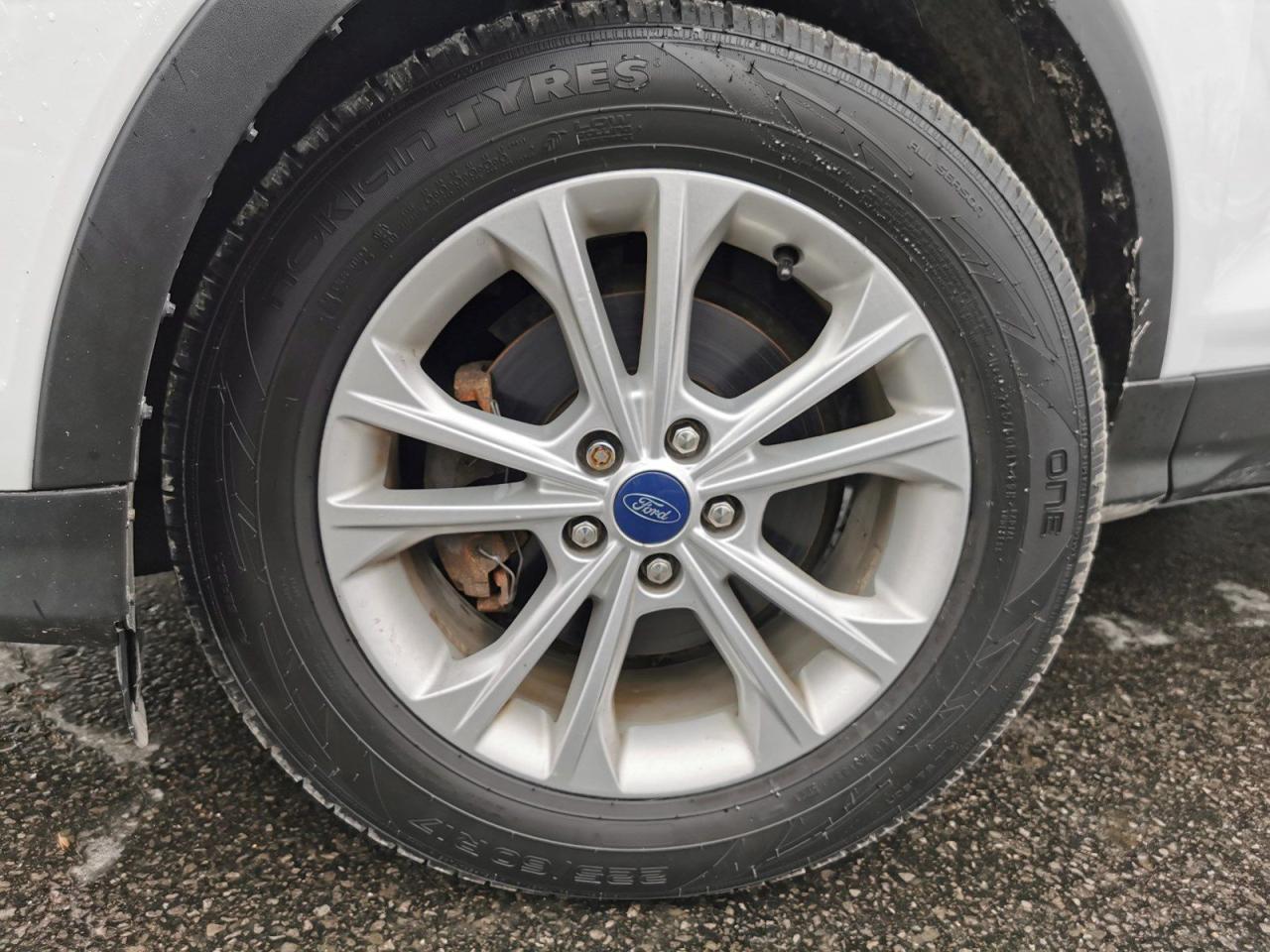2018 Ford Escape SE FWD - Photo #9
