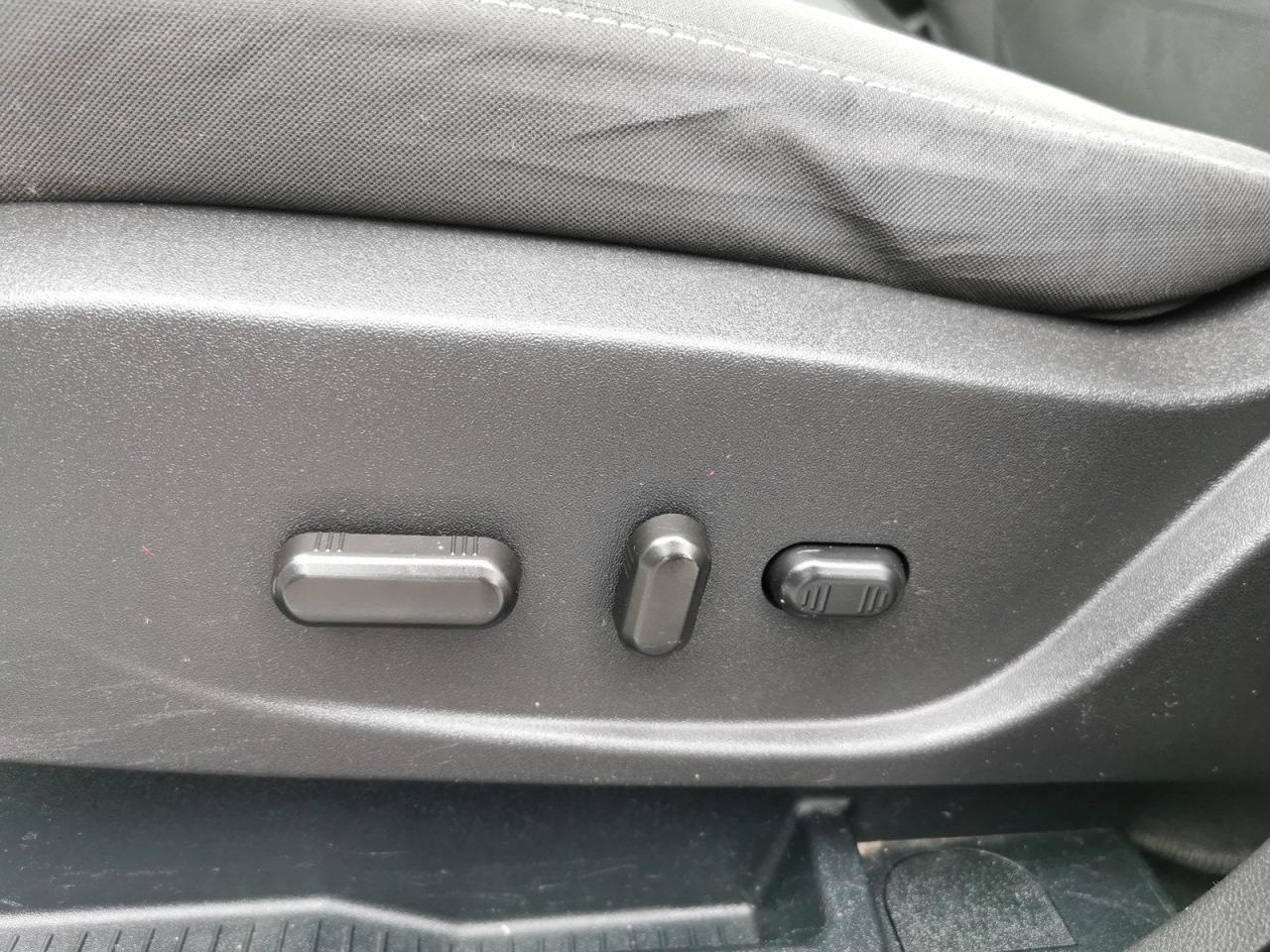 2018 Ford Escape SE FWD - Photo #12