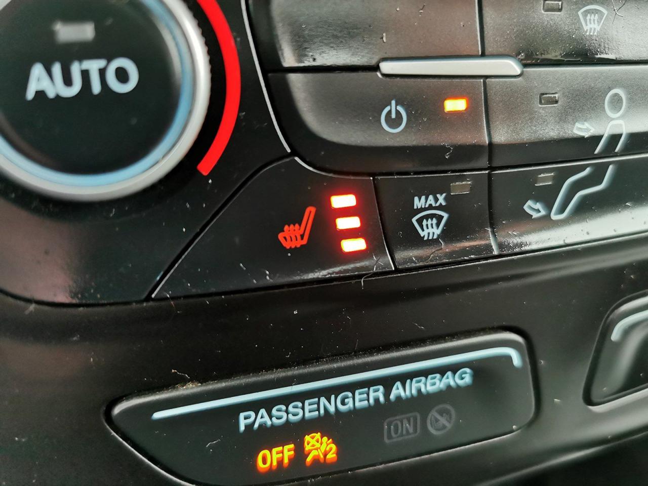 2018 Ford Escape SE FWD - Photo #24