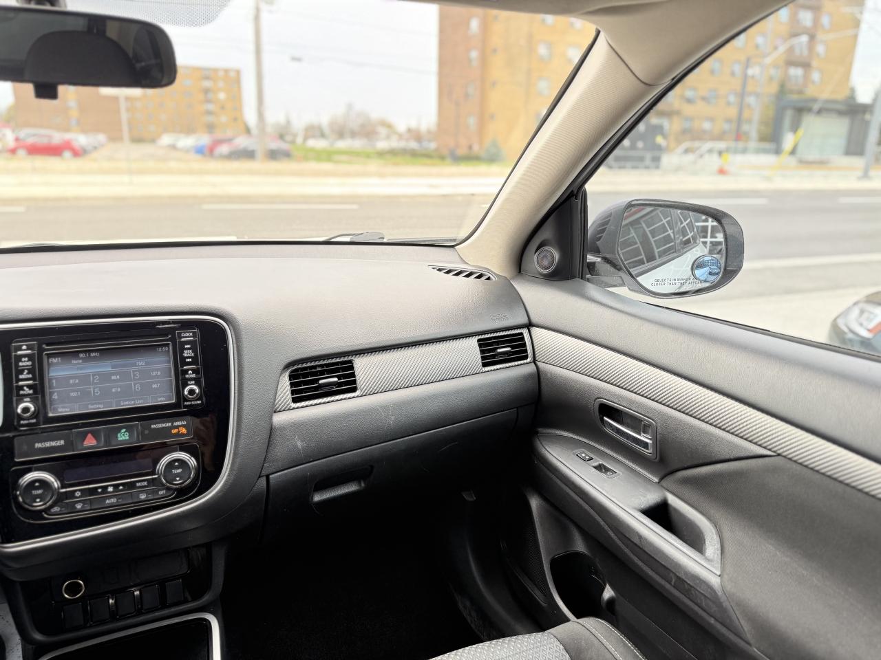 2017 Mitsubishi Outlander ES | BACK UP CAMERA | Photo