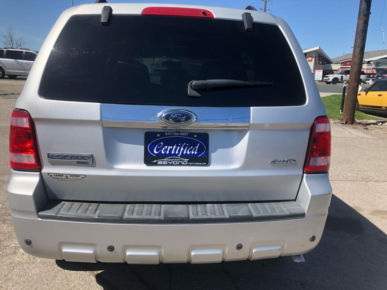 2009 Ford Escape LIMITED CERTIFIED WITH 3 YEARS WARRANTY INCLUDED. Photo4