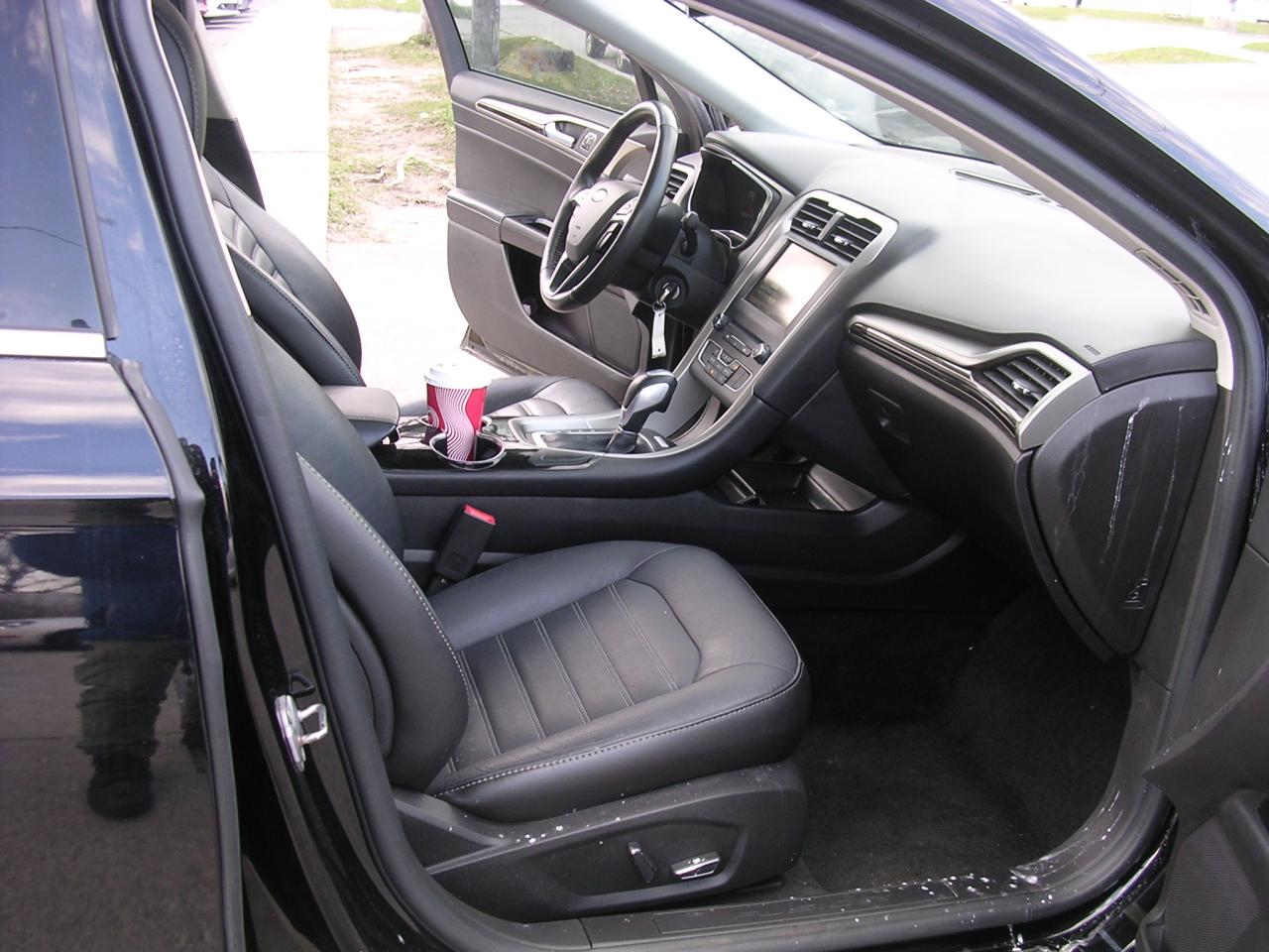 2016 Ford Fusion SE Navi - Photo #9