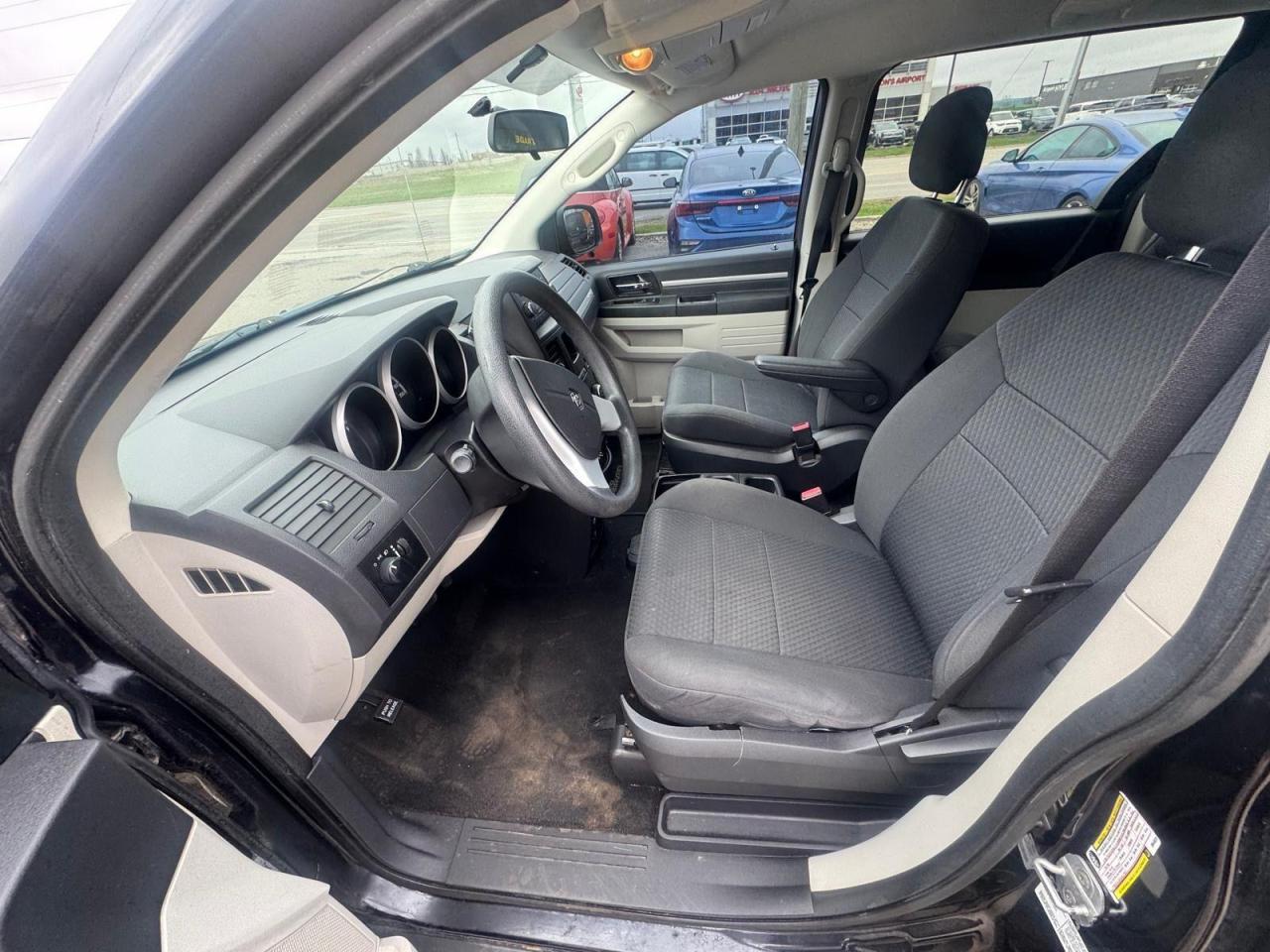 2010 Dodge Grand Caravan AS IS, RUNS AND DRIVES GREAT, WELL MAINTAINED - Photo #11