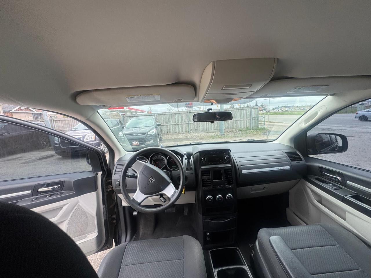 2010 Dodge Grand Caravan AS IS, RUNS AND DRIVES GREAT, WELL MAINTAINED - Photo #12