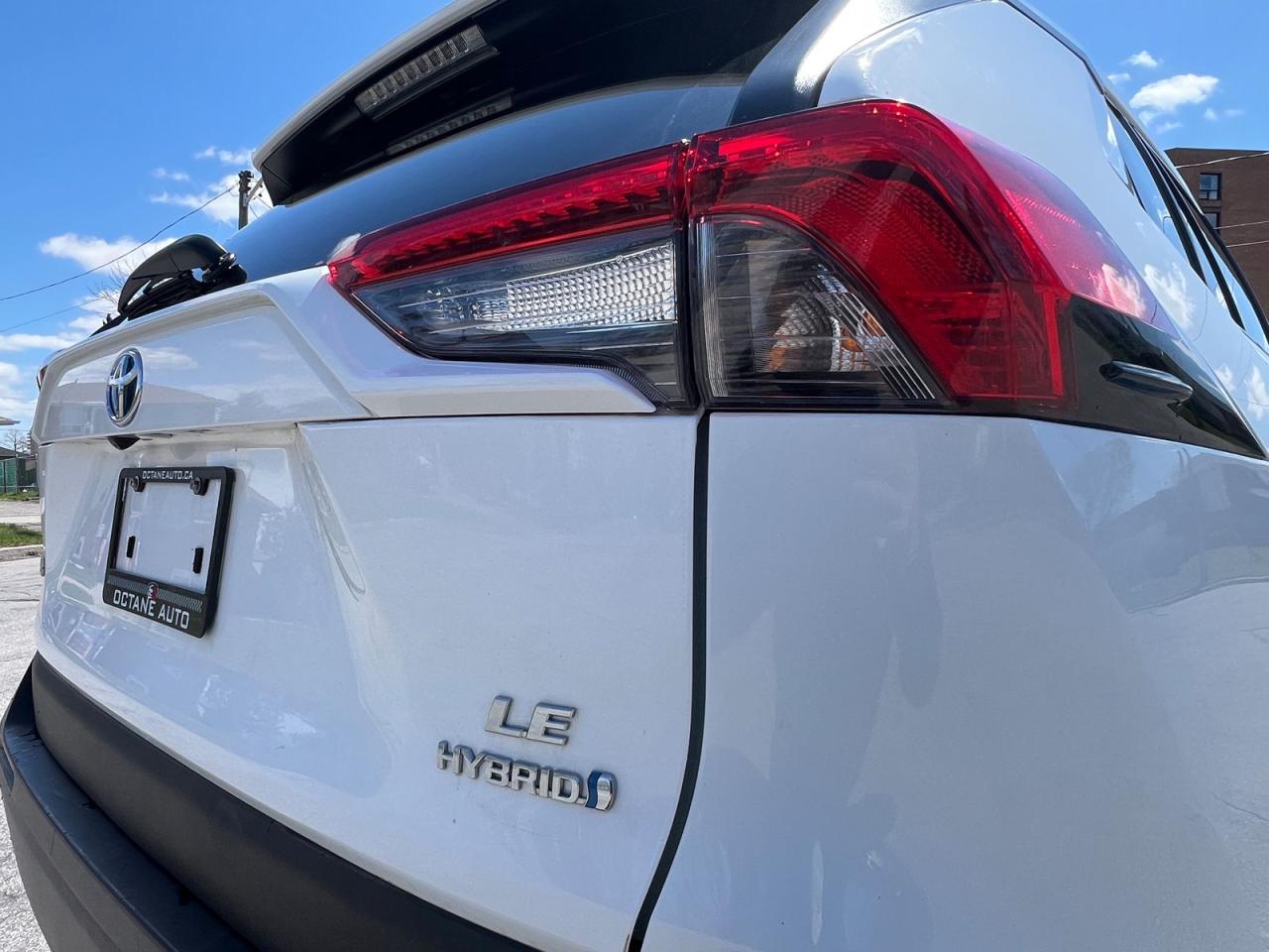 2021 Toyota RAV4 Hybrid LE - Photo #7
