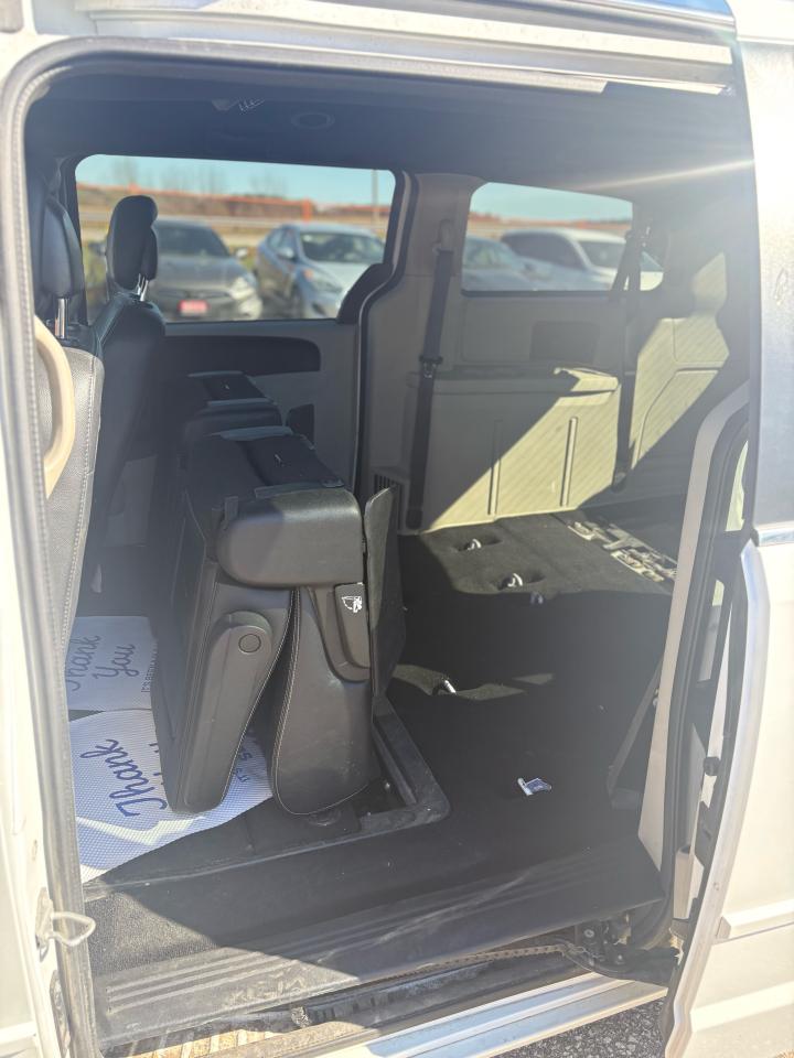 2015 Dodge Grand Caravan SXT Premium Plus - Photo #10