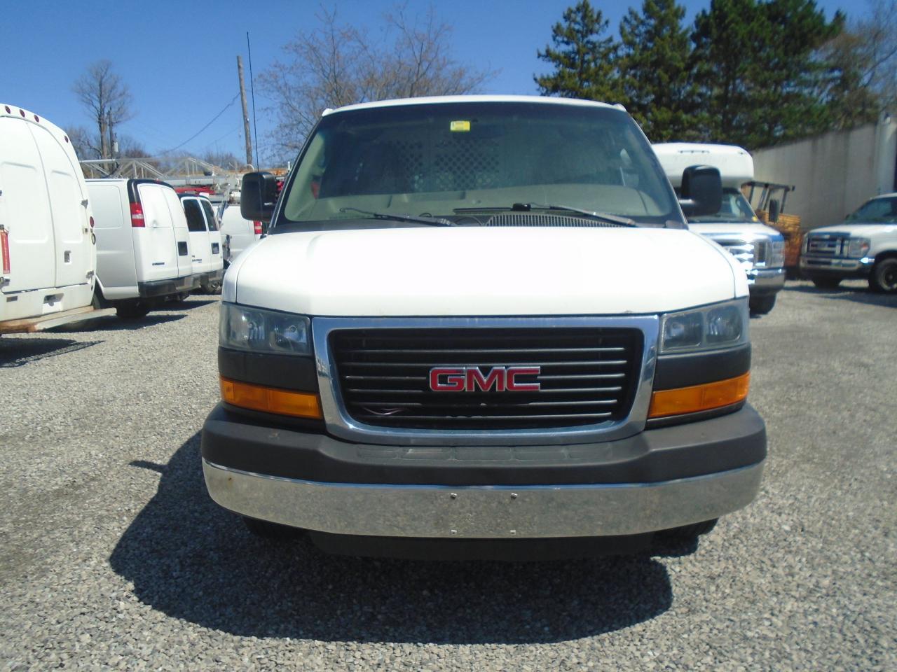2016 GMC Savana 2500 RWD 2500 135 - Photo #3