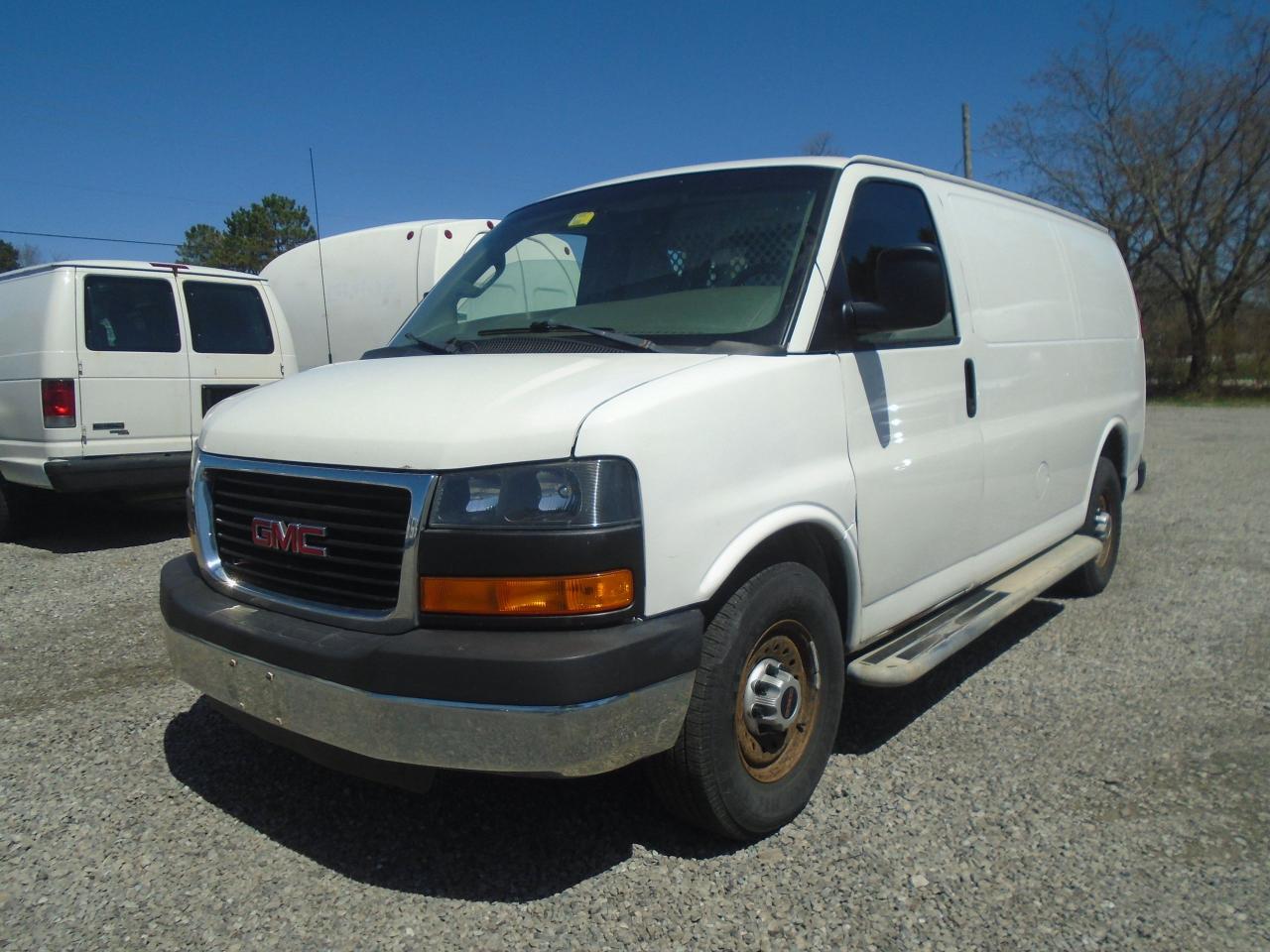 2016 GMC Savana 2500 RWD 2500 135 - Photo #4
