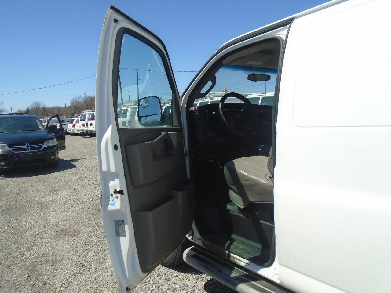 2016 GMC Savana 2500 RWD 2500 135 - Photo #8