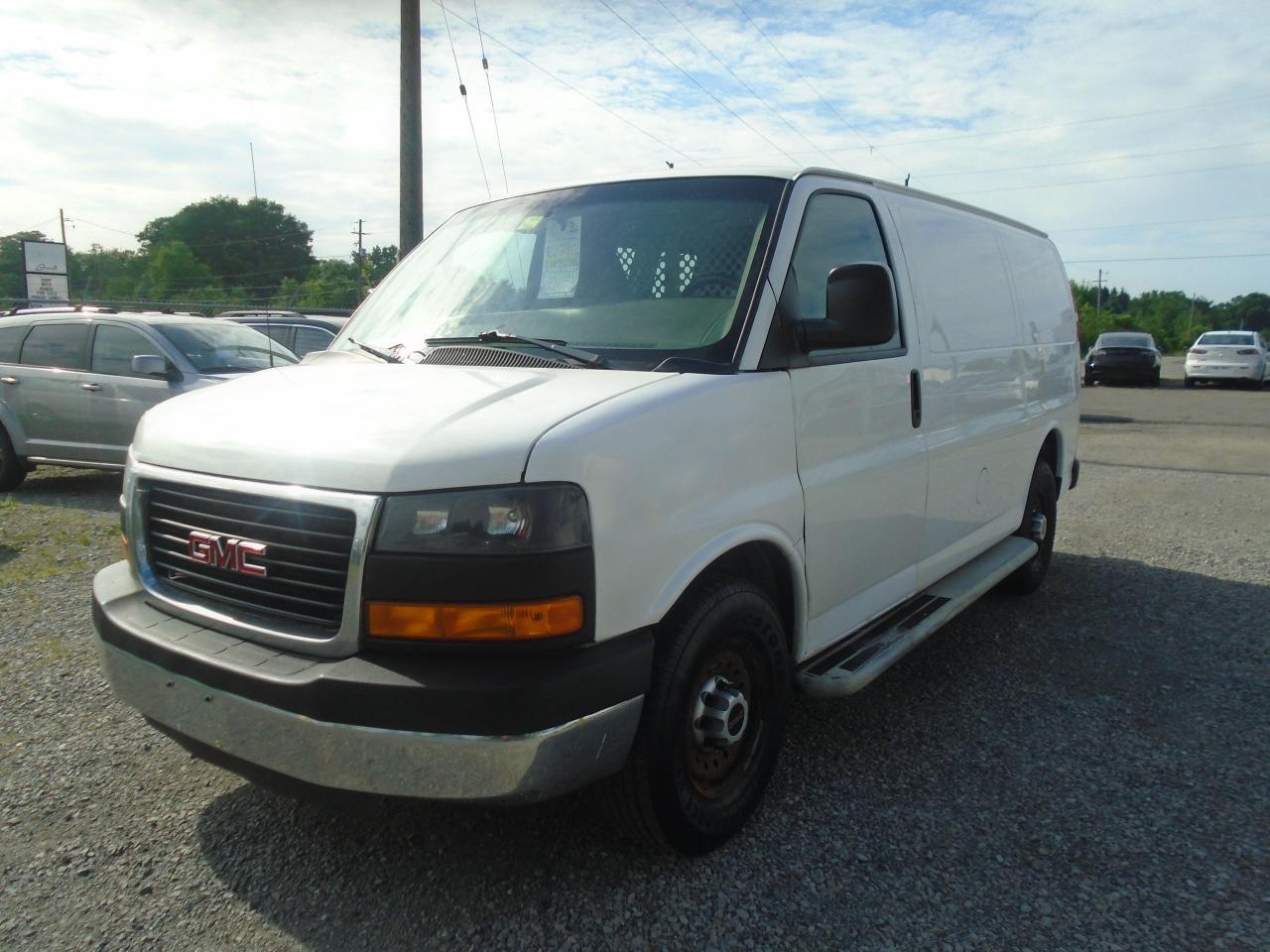 2016 GMC Savana 2500 RWD 2500 135 - Photo #2