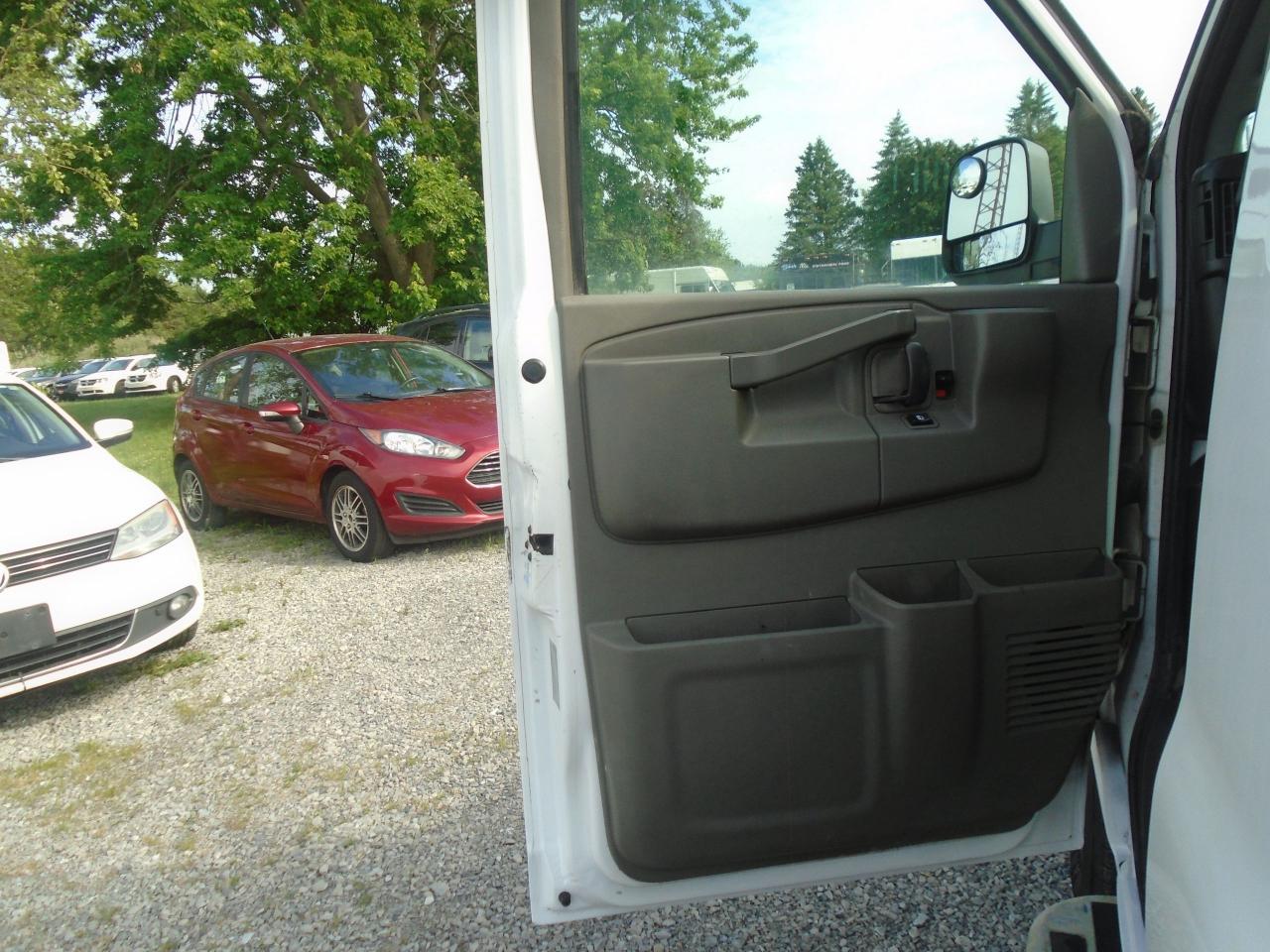 2016 GMC Savana 2500 RWD 2500 135 - Photo #10