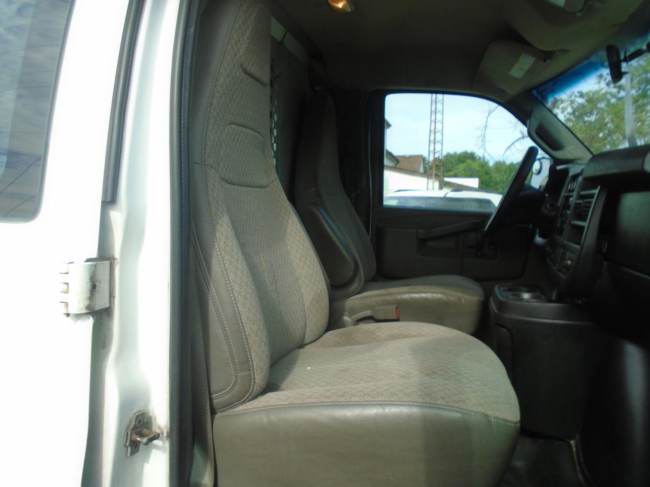 2016 GMC Savana 2500 RWD 2500 135 - Photo #11