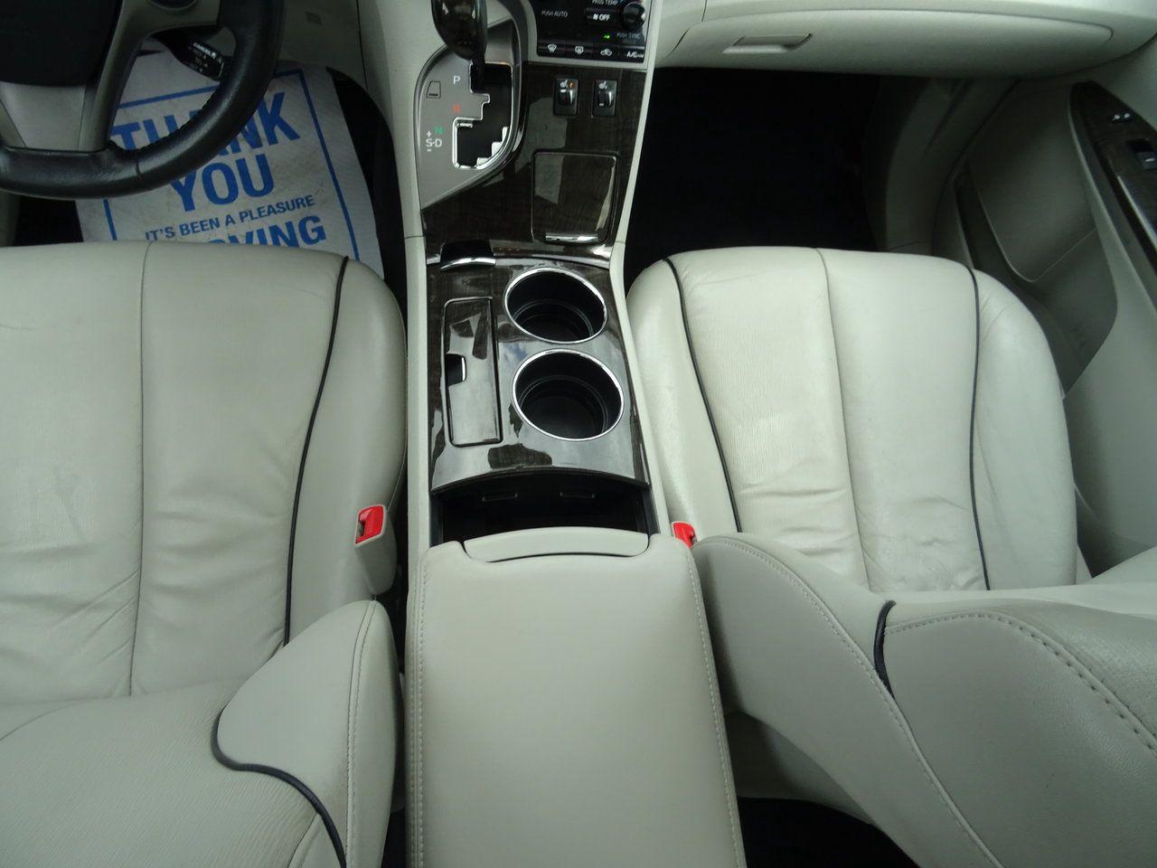 2014 Toyota Venza LIMITED - Photo #10
