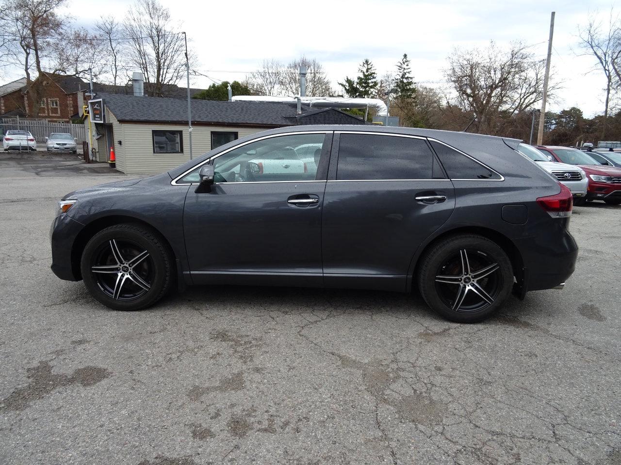 Used 2014 Toyota Venza LIMITED for sale in Scarborough, ON