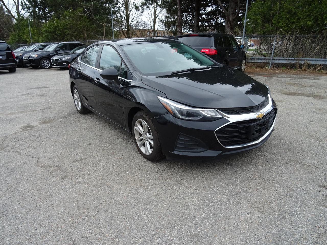 2019 Chevrolet Cruze LT - Photo #4