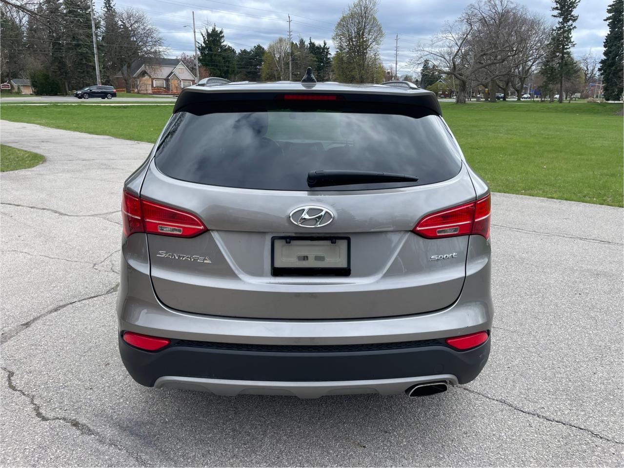 2015 Hyundai Santa Fe Sport 2.4L - Photo #5