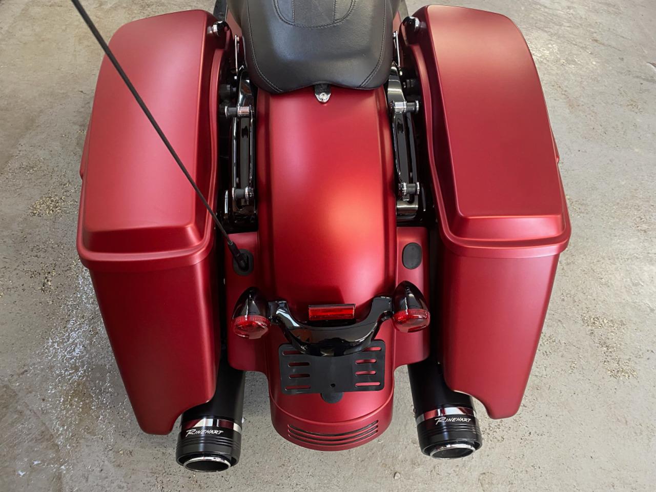 2019 Harley-Davidson Street Glide Special - Photo #4