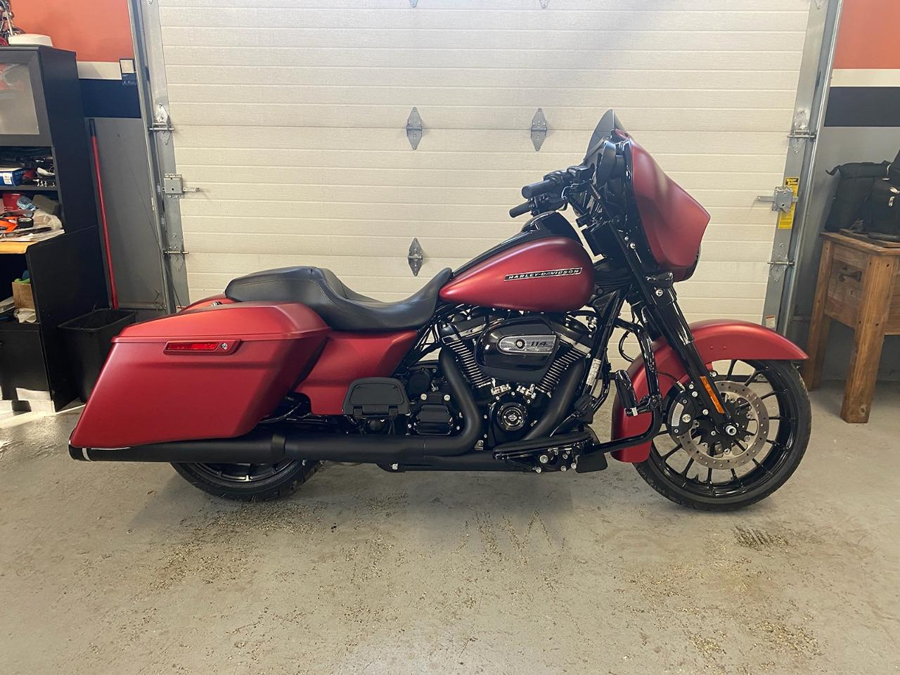 2019 Harley-Davidson Street Glide 