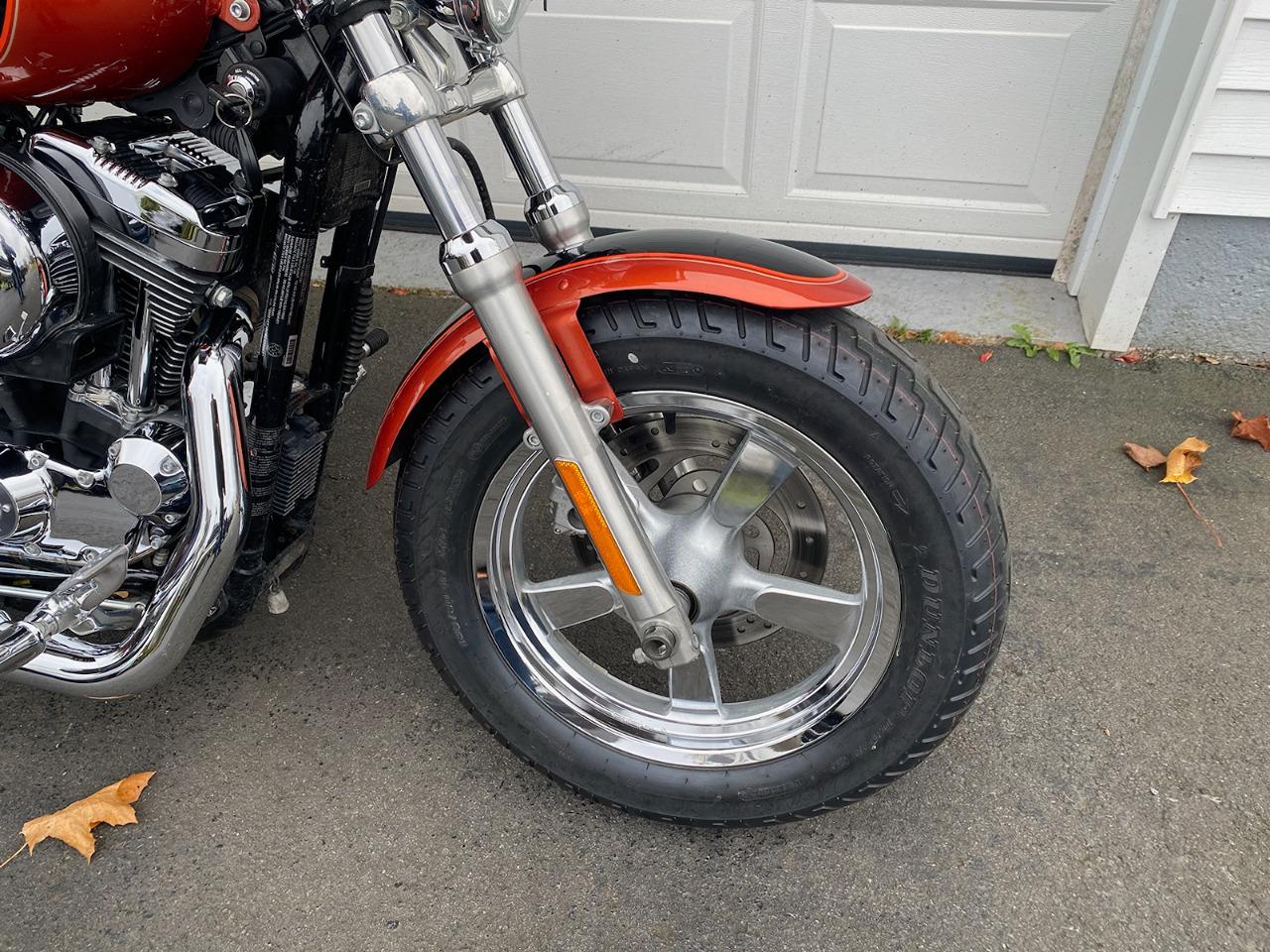 2011 Harley-Davidson Sportster 1200 Custom - Photo #5