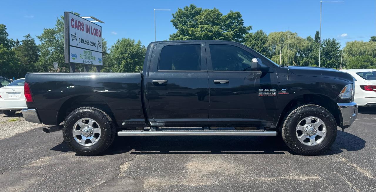 2017 RAM 2500 4WD CREW CAB 149" SLT Photo2