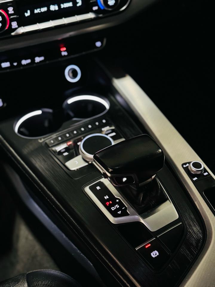 2017 Audi A4 2.0T Progressiv quattro Sedan - Photo #16