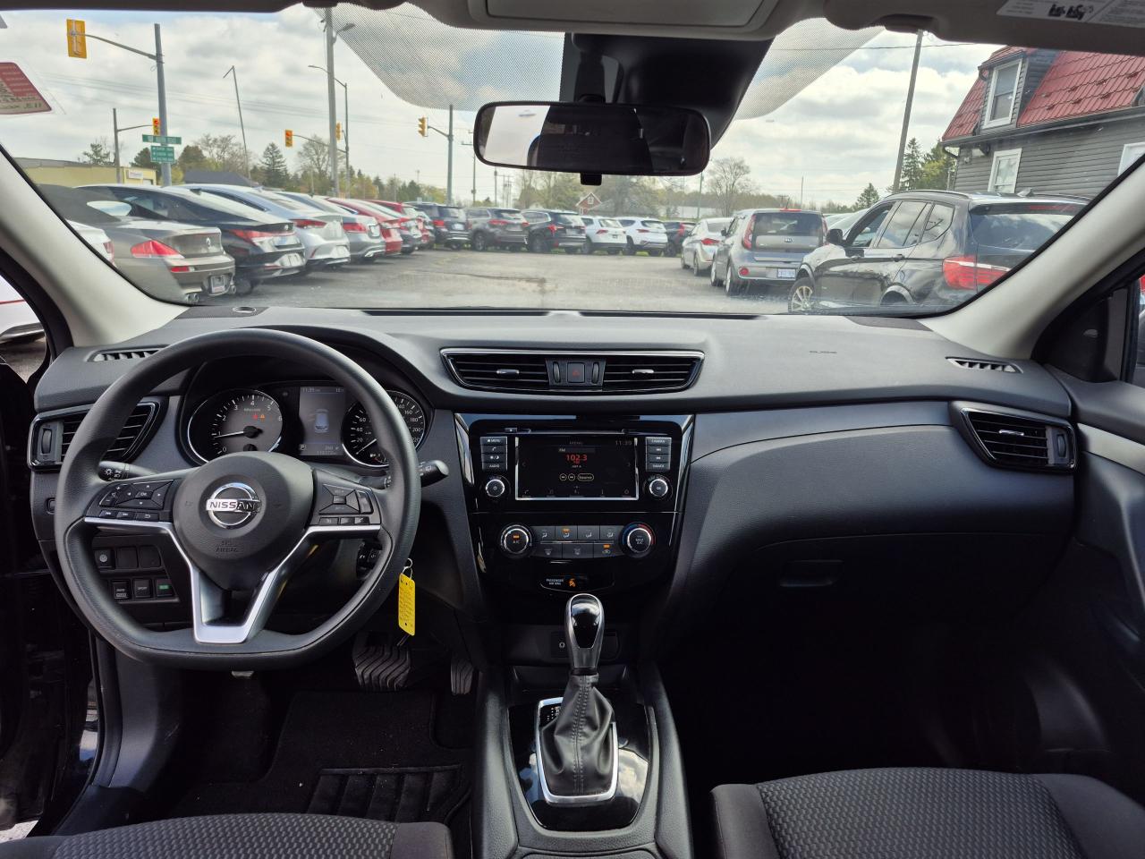 2020 Nissan Qashqai SV Photo33