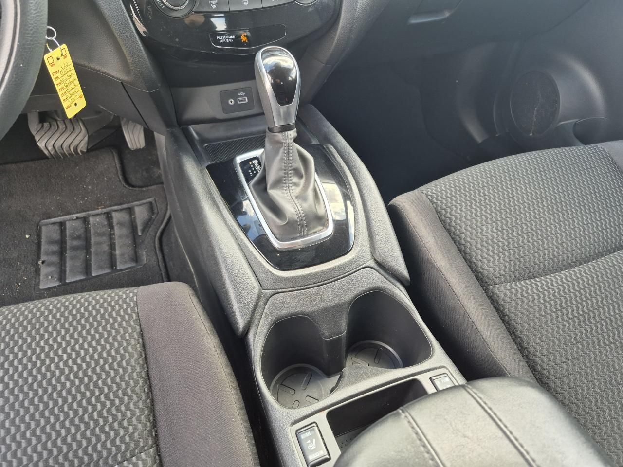 2020 Nissan Qashqai SV Photo14