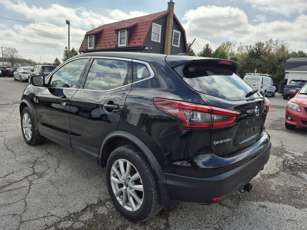 2020 Nissan Qashqai SV Photo5