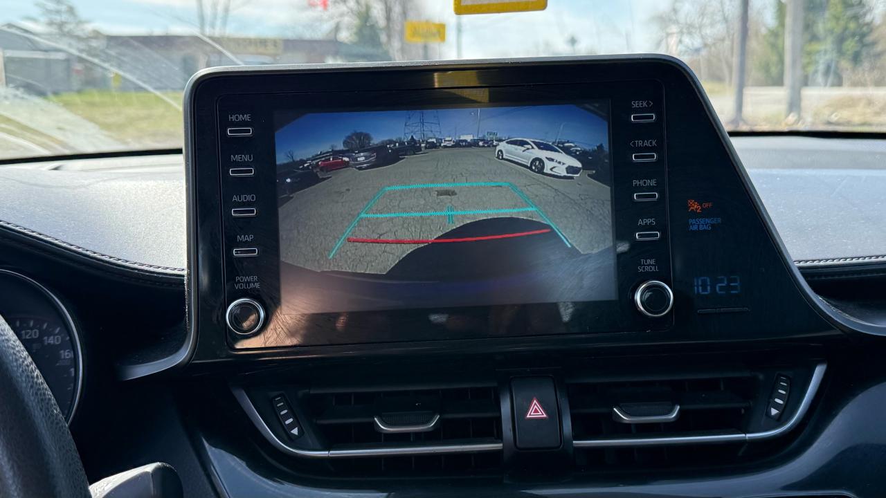 2019 Toyota C-HR LE - Photo #16