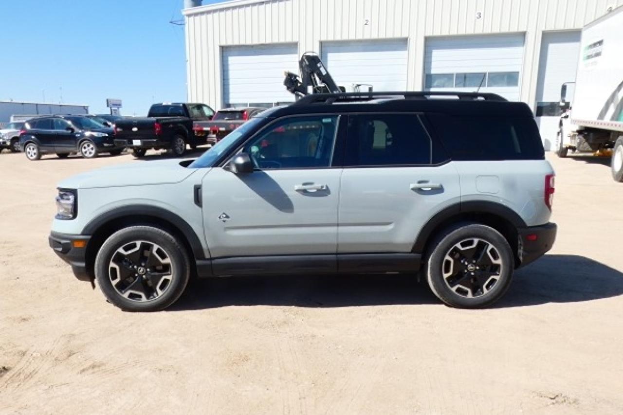 2024 Ford Bronco Sport Outer Banks 4x4 w/Htd L.wrap, S/R, BUC