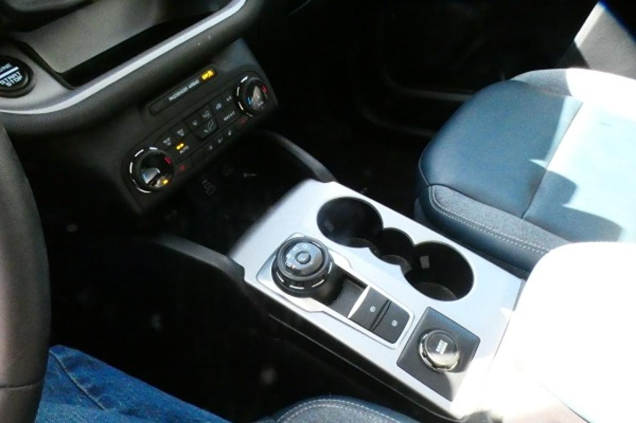 2024 Ford Bronco Sport Outer Banks 4x4 w/Htd L.wrap, S/R, BUC - Photo #16