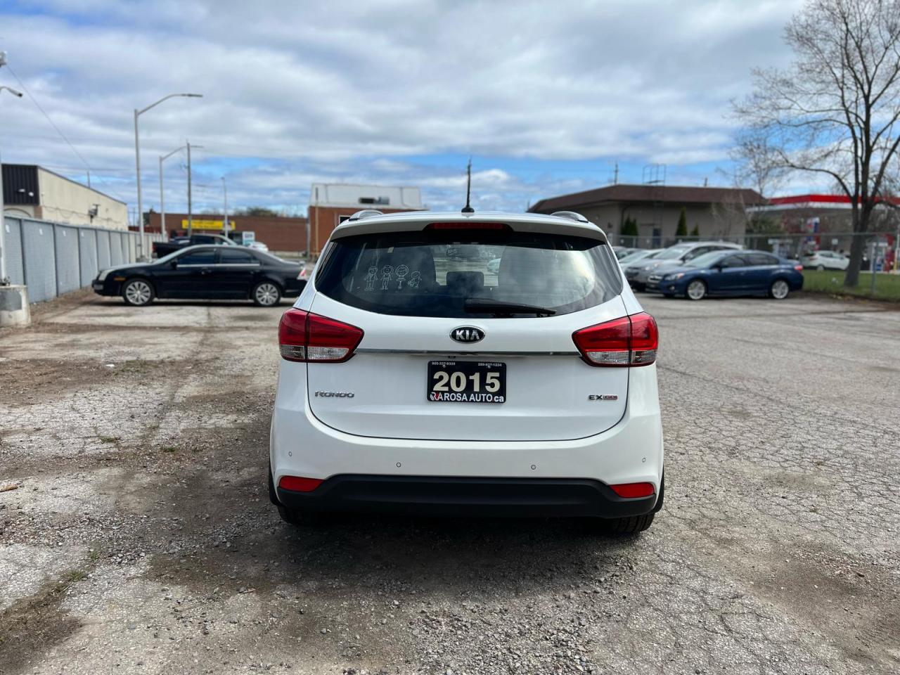 2015 Kia Rondo AUTO 7PASS NAVI SUNROOF BACKUP CAM HEATED SEATS - Photo #5