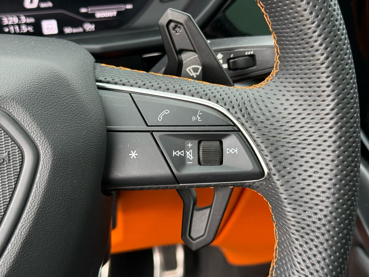 2023 Lamborghini Urus S NAVI|BACKUP|SUNROOF - Photo #16