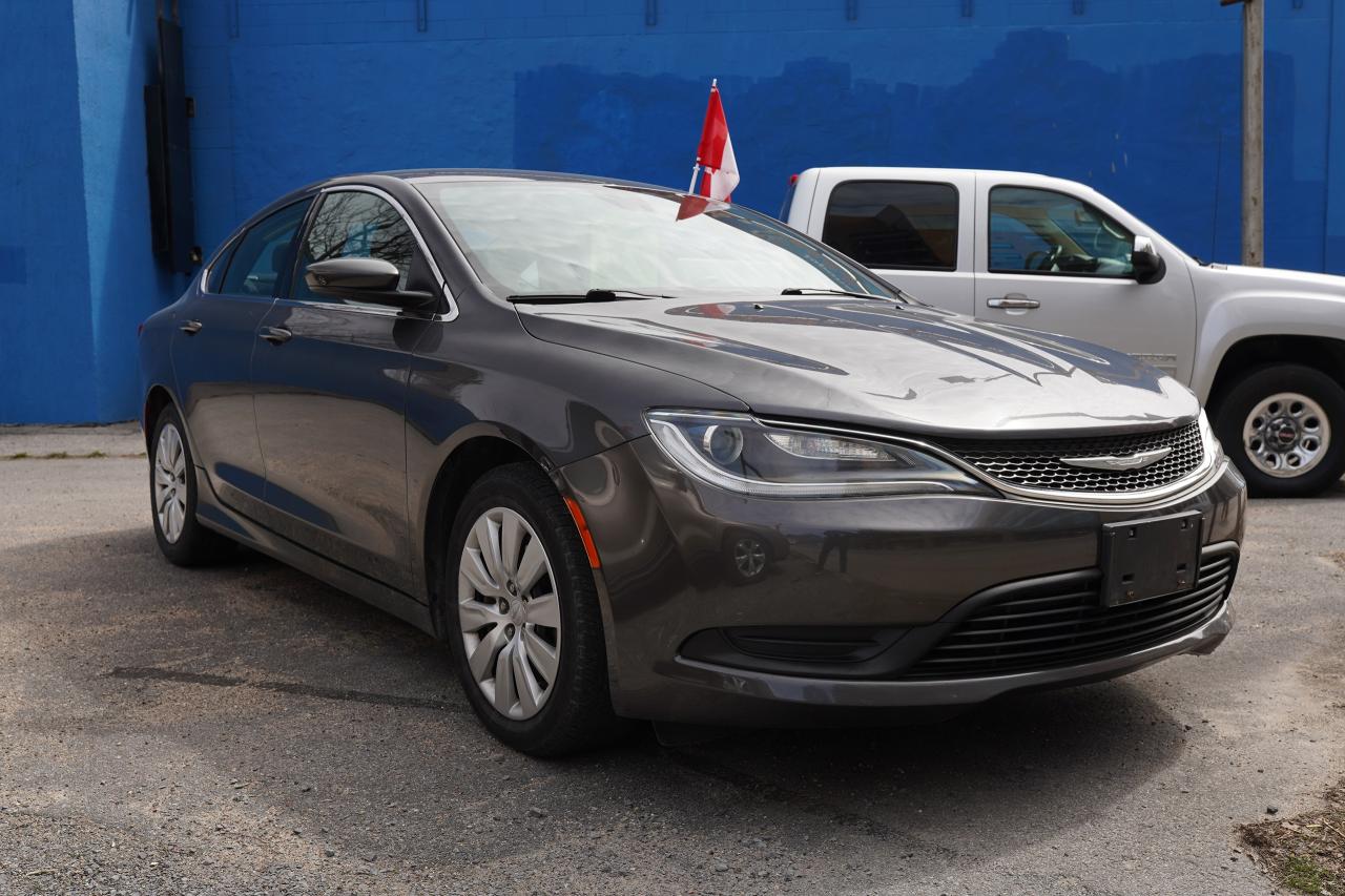 2016 Chrysler 200 4dr Sdn LX FWD - Photo #3
