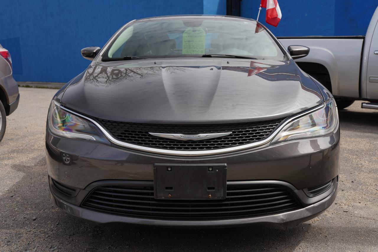 2016 Chrysler 200 4dr Sdn LX FWD - Photo #2