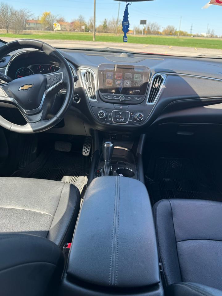 2016 Chevrolet Malibu LT - Photo #12